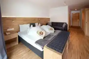 Hotel «Italia», Корвара