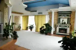 Отель «Золотые Пески», Каменское