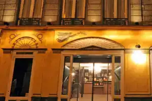 Newhotel Roblin, Париж