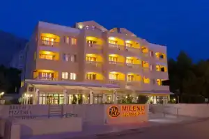 Aparthotel Milenij, Башка Вода