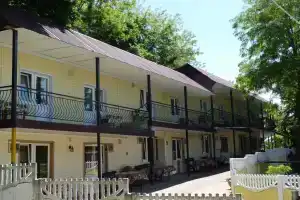 Гостевой дом «Хуторок», Новомихайловский