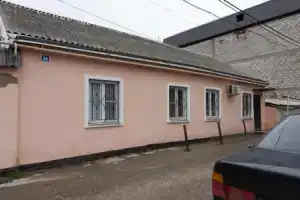 Bon voyage на 1-м тупике Батырая, Махачкала