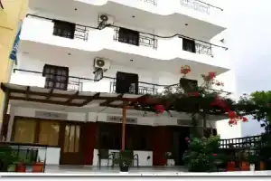 Artemis Hotel, Херсониссос