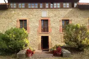 Hotel «Palacio De La Viñona», Овьедо