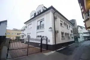 Отель «Live & Sleep», Нови-Сад