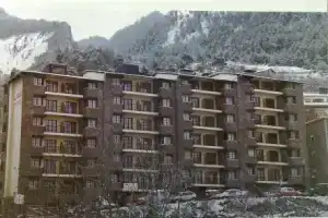 Apartamentos La Solana, Энкамп