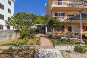 Apartments Lilin, Цриквеница