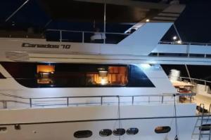 Luxury Yacht in La Rochelle With a Terrace, Ла-Рошель
