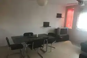 Apartamento Cye 7, Салоу