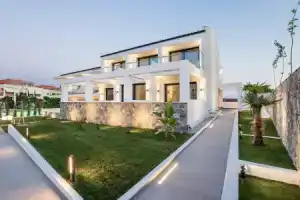 Мини-отель «Epicentrum Suites», Лименария