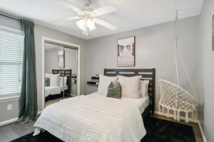 Beach Lair 3 Bedroom Townhouse by Redawning, Вирджиния Бич