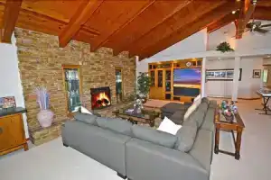 2203 White Sands Drive 4 Bedroom Home, Саут-Лейк-Тахо