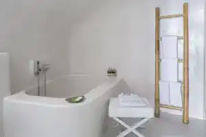Вилла «Charisma Suites», Ия