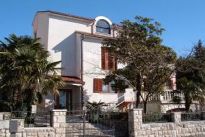 Comfort Beachfront Crikvenica Apartments, Цриквеница