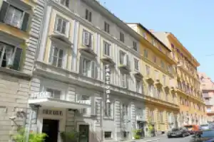 Hotel «Corona», Рим