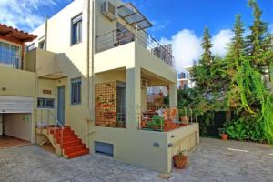 Houses By The Sea - 50 m from the beach by MediterraneanVillas, Алмирида