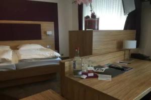 Hotel «Restaurant Conni», Вольфсбург