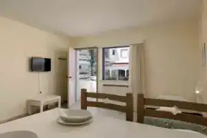 Ariadne Hotel, Ретимно
