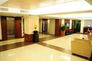 Avion Hotel, Лат-Крабанг