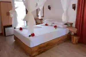 Vaali Beach Lodge Maldives, Фелиду