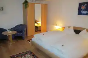 Hotel «Garni Aurora», Замнаун