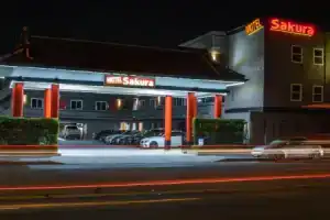 Motel «Sakura», Глендейл