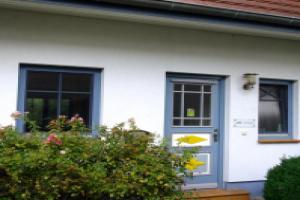FERIENHAUS SOMMERTRAUM - KINDERFREUNDLICH - 3 Schlafzimmer, Garten, Bad und G-WC, Kaminofen, Цингст