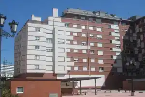 Studio in Oviedo, With Wonderful City View and Wifi - 600 m From the S, Овьедо