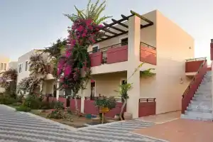 Kambos Village, Агиа Марина