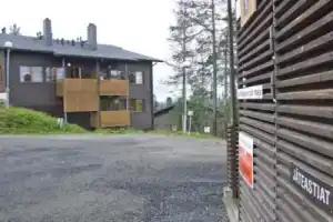 Karhunvartija d6 Kuusamo, Рука