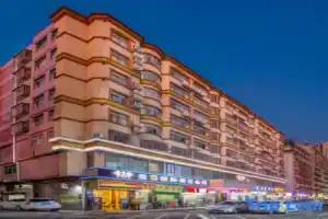 Meisitu E-sports Homestay (Shenzhen Longgang Center/Dayun New Town), Шэньчжэнь