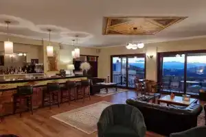 Likoria Boutique Hotel, Арахова