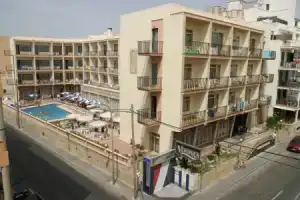 Hotel «Iris», Л'Аренал