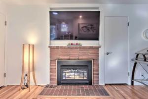 Couples Getaway in North End Boise - Walk to Dtwn, Бойсе
