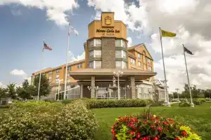Monte Carlo Inn & Suites Downtown Markham, Маркем