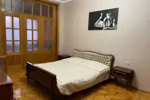 Апартаменты на улице Генерала Дбар 12, Сухум