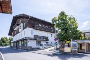 Apartment "Deluxe" Innsbruck - Mutters, Инсбрук