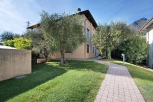 Garda Resort Appartamento 4, Тосколано-Мадерно