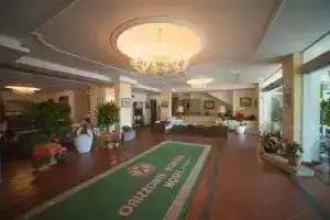 Orizzonte Acireale Hotel, Ачиреале
