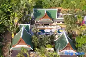 D Villa Phuket-Luxury 6-Bedroom Private Villa in Panwa Entire Place, Панва