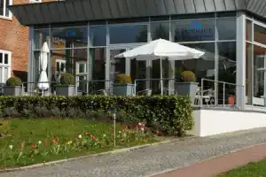 Hotel am Schlosspark, Гюстров