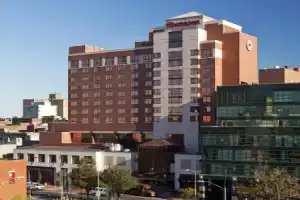 Sheraton LaGuardia East Hotel, Куинс
