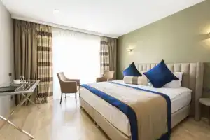 Nobel Hotel, Мерсин