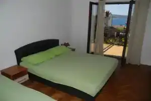 Apartment Vucko 6 pax, Цриквеница