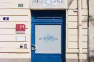 Hotel «Le Petit Duquesne», Нант