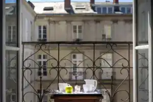 Hotel «Voltaire Opera Nantes Centre», Нант