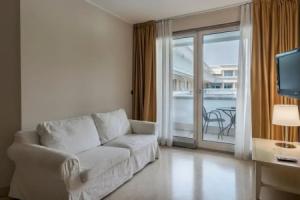 Apt24 - Relais du Lac 216, Сирмионе
