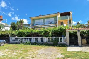 Apartments Dalia, Цриквеница