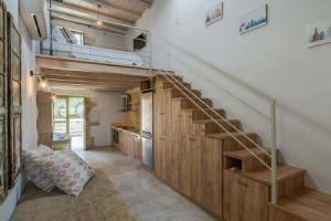 Traditional Stone Built Villa With Private Pool Near Tavern & the Beach, Курнас
