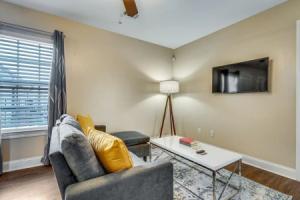Lasalle 1b/2b · Centrally Located Gated Units Great for Groups!, Новый Орлеан